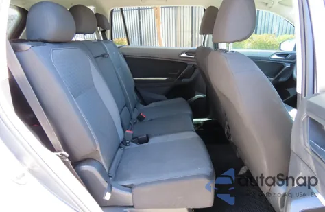 2021 Volkswagen Tiguan S z USA, uszkodzony, nr VIN 3VV1B7AX2MM125993